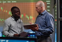 Luciano Guimaraes Tebar mostra os riscos e oportunidades da economia azul para empresas que exploram os oceanos.